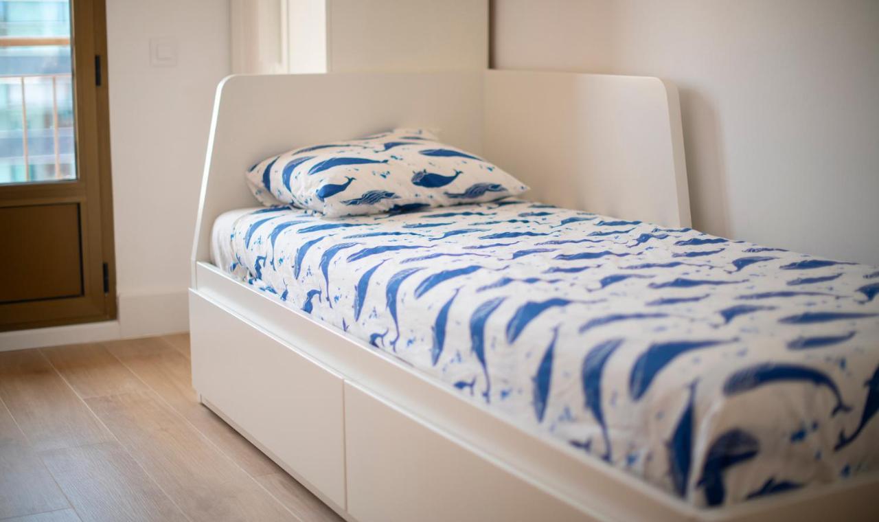 Tarracohomes-th04 Atico Con Terazza Privada En Apartamento *